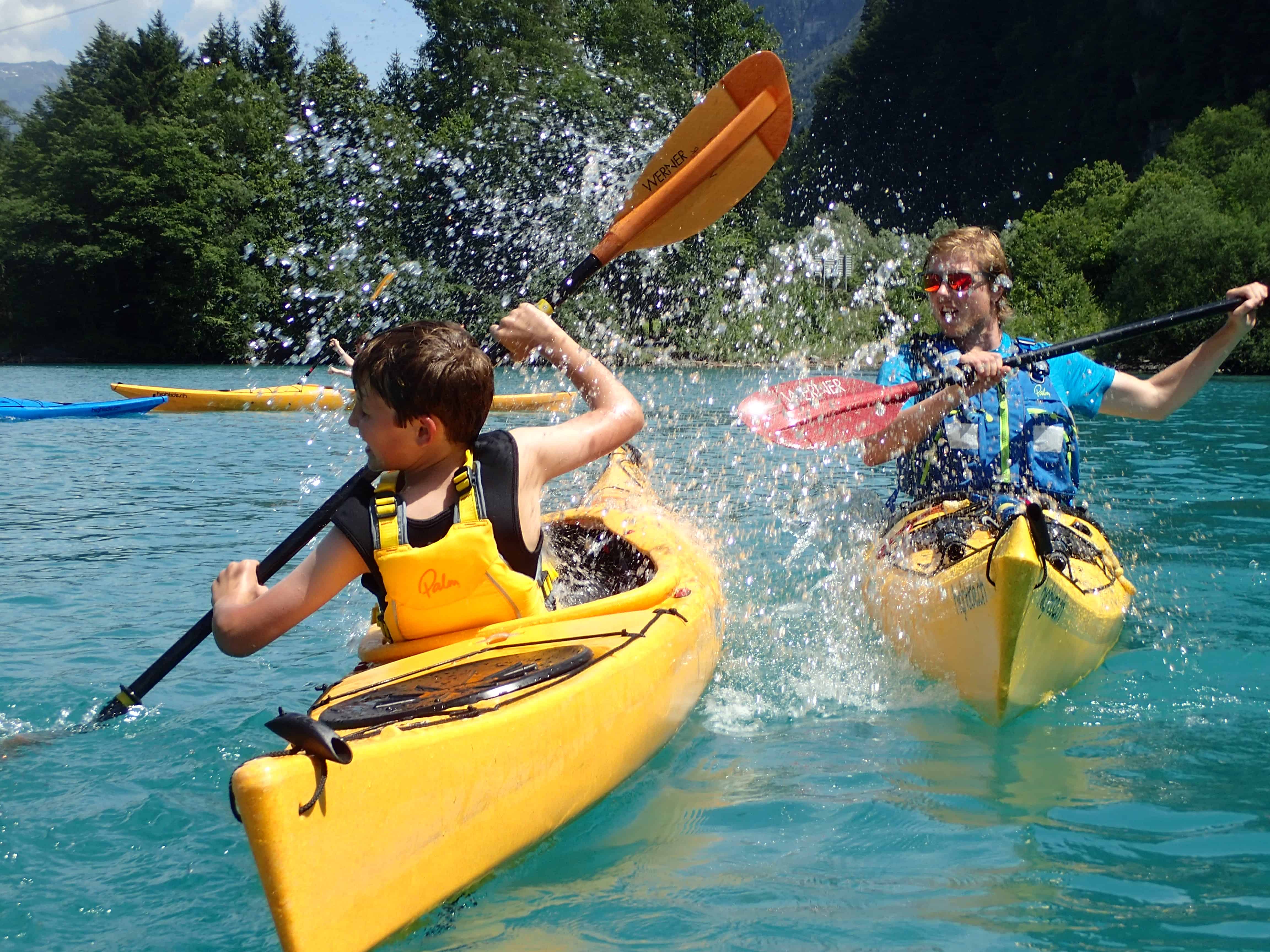 Kayak Tour of the Turquoise Lake Brienz