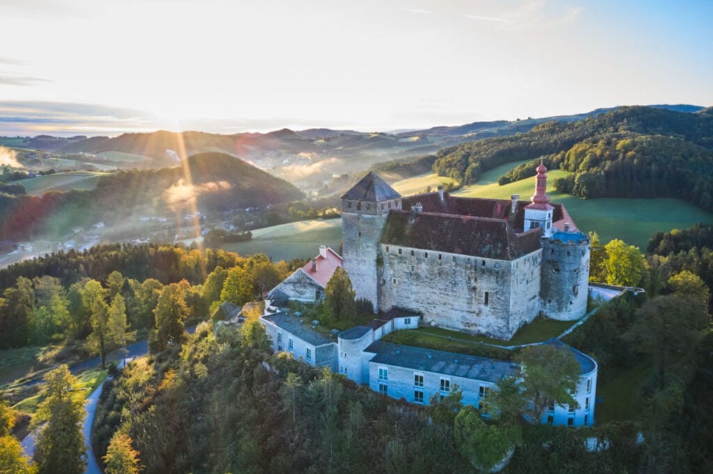 schloss krumbach international school